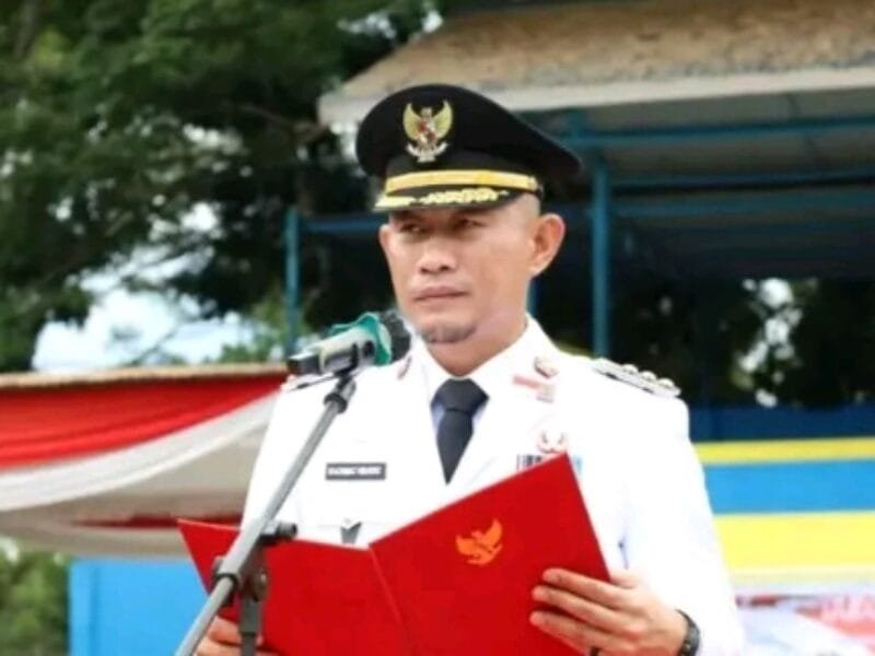 Wali Kota Lubuklinggau H Rachmat Hidayat ketika menjadi Inspektur upacara Hari Pahlawan 2025, beliau di kenal sosok sederhana dan memiliki jiwa dermawan yang tinggi.