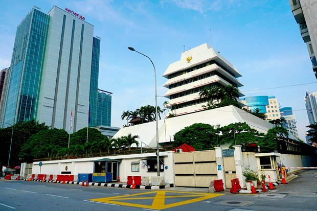 20220124-mulai-hari-ini-kbri-kuala-lumpur-tutup-sementara-cwv
